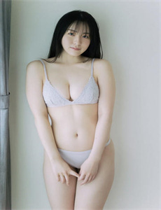 《波多野结衣女仆AV久久》